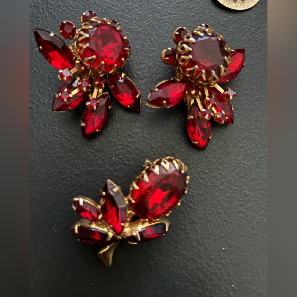 Radiant Red and Gold Floral Earrings - Picture 1 of 2